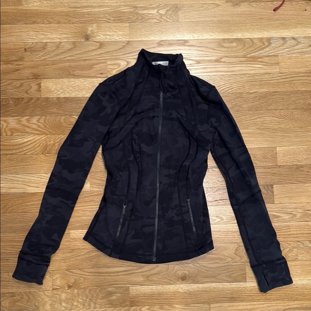 Lululemon black camo athletic zip-up